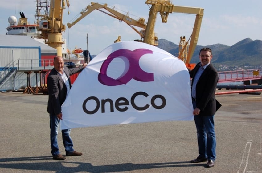 Flagget på plass hos OneCo Contracting i Sandnes
